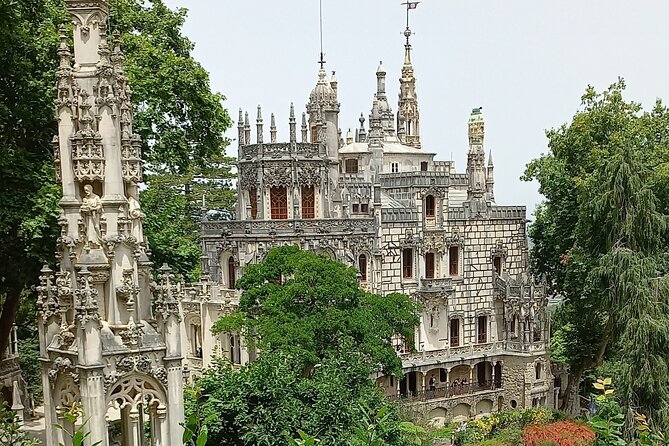 1 Hour Sightseeing Tour in Sintra with Tuktuk - Stop 2: Quinta da Regaleira and the Initiatory Well Mood
