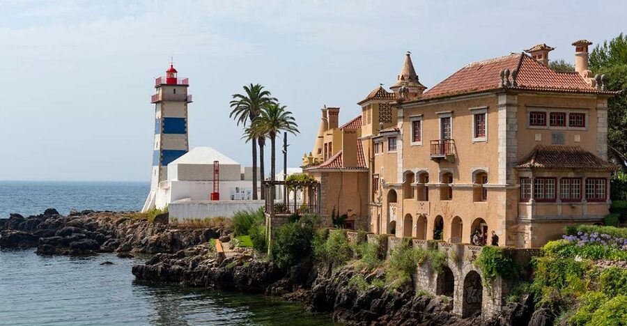 Exclusive tour by car - Sintra city and Cascais city - Stop 2 in Cascais: 70 Minutes to Get Lost (In a Good Way)
