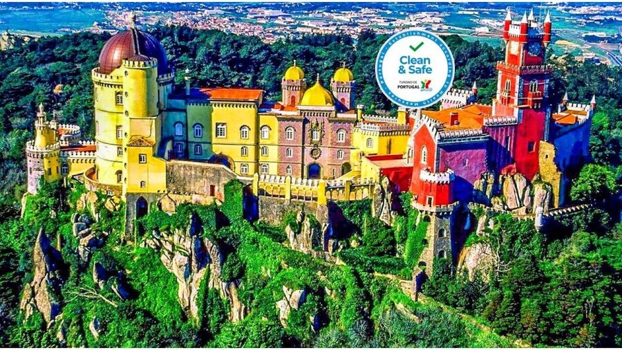 From Lisbon: Full-Day Tour to Sintra and Cascais by Car - Two palaces in Sintra: Quinta da Regaleira and Palácio da Pena