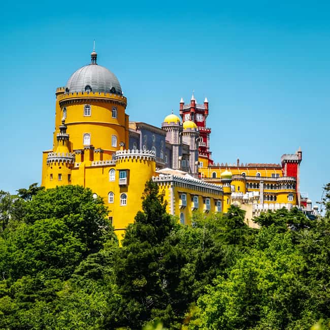 From Lisbon: Sintra, Cabo da Roca, & Cascais. Full-Day Trip - Cabo da Roca: the westernmost point in Europe, with 30 minutes to savor it