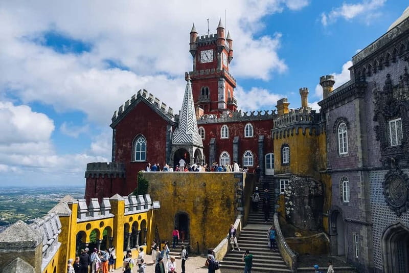 From Lisbon: Sintra's Historical and Natural Gems - Quinta da Regaleira: fountains, grottoes, and the Initiation Well