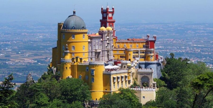 Full day-Away day from Lisbon to see Sintra and Cascais - Sintra: Pena Palace and Quinta da Regaleira (With a Flexible Entry Plan)