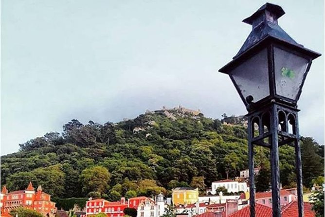 Full day Private tour Sintra + Cabo da Roca + Cascais (2 - 4 persons) - Meeting in Sintra: start location and how private pickup feels