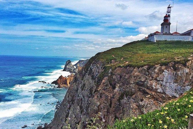 Full day Private tour Sintra + Cabo da Roca + Cascais (2 - 4 persons) - Sintra National Palace: the tight 15-minute orientation stop