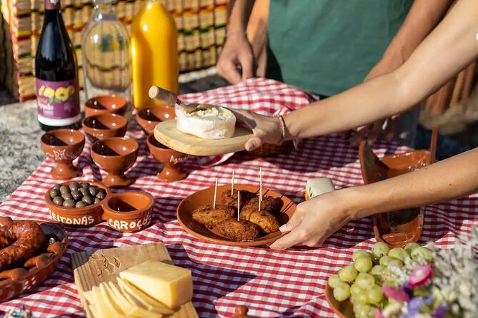 Lisbon Countryside Food Tour on a Vintage Car - Price and value: what $103.32 buys you in real terms