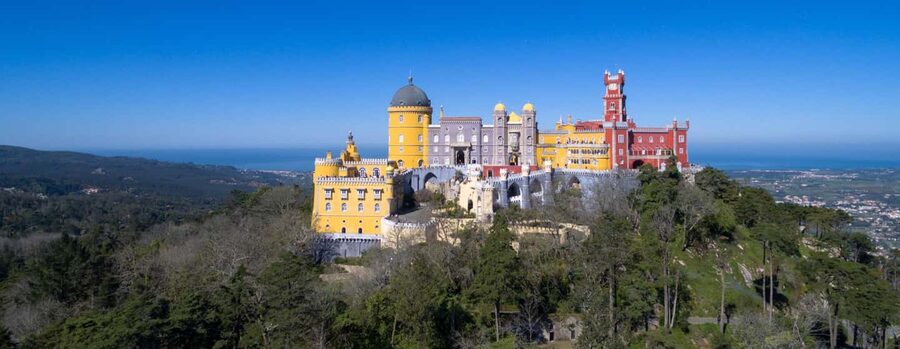lisbon: Sintra, Cascais, Cabo da Roca, & Belem private tour - Driver and language: why the guide style matters