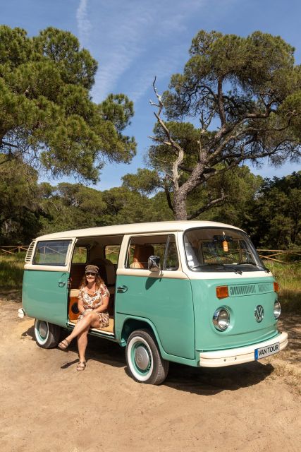 Lisbon: Sintra Monserrate Palace, Cabo da roca private tour - Colares and Azenhas do Mar: a village lunch with a view