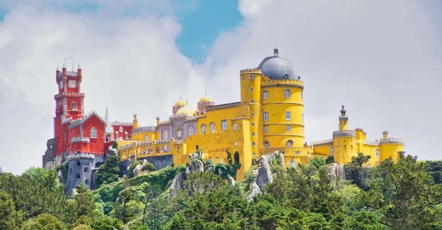 Lisbon: Sintra, Pena Palace, Quinta Regaleira, Cabo da Roca - Cascais and Boca do Inferno: the sea carving out its own theater