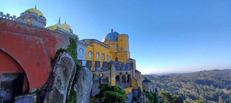 Lisbon: Tour to Pena Palace, Sintra, Cabo da Roca, Cascais - The ride out of Lisbon: comfy, planned, and not too long