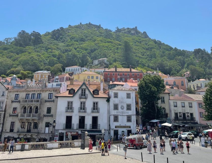 Lisbon: Tour to Sintra, Cabo da Roca and Cascais - Cascais: seaside charm, shopping time, and easy walking options
