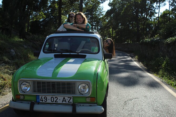 Private 1 hour and half Sintra Guided Tour - Castelo dos Mouros: Hilltop Views and Moorish Castle Vibes