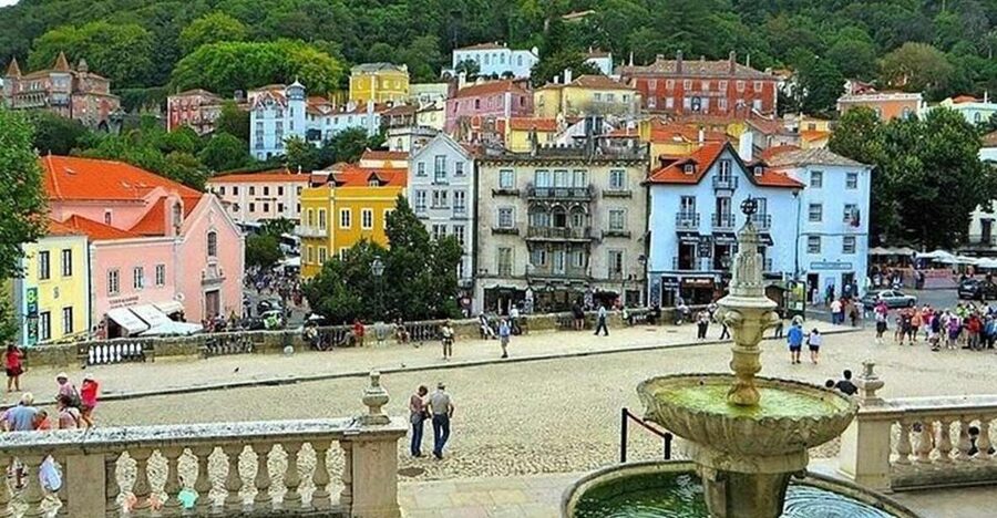 Private Half-Day Tour to Sintra - Pena Palace (1.5 hours): panoramas and photo timing