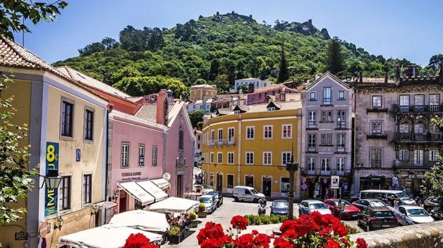Private Panoramic Tour to Sintra and Cascais from Lisbon - Lisbon Pickup to Sintra: How the Driver Keeps the Day Moving