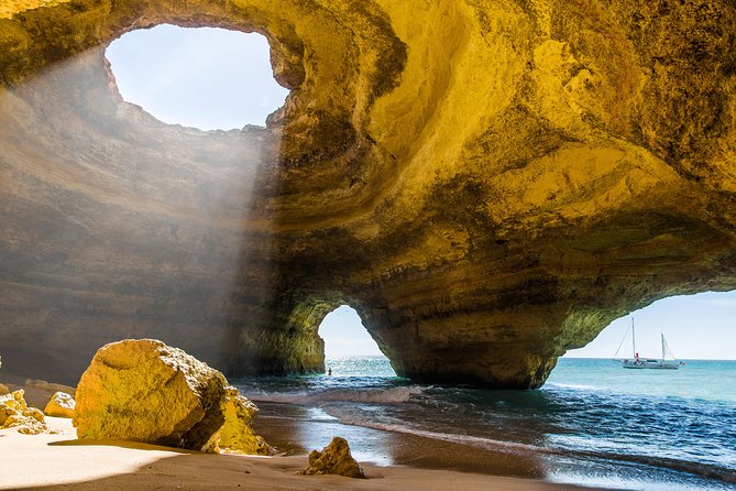 Private Tour Algarve From Lisbon To Portimão and Lagos - The Long Lisbon-to-Algarve Drive: When Timing Works
