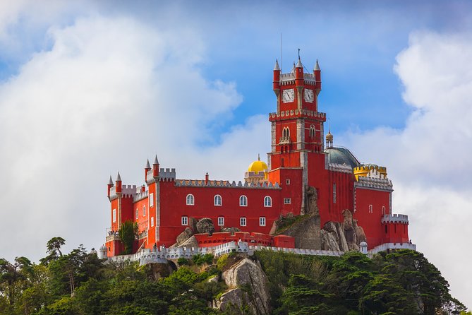 Private Tour Sintra - Pena National Palace: Romantic drama on top of the mountain
