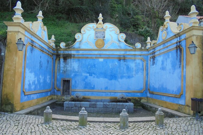 Private Tuk Tuk Tour through Serra de Sintra - Parque da Pena viewpoints: getting Vale dos Lagos into your camera