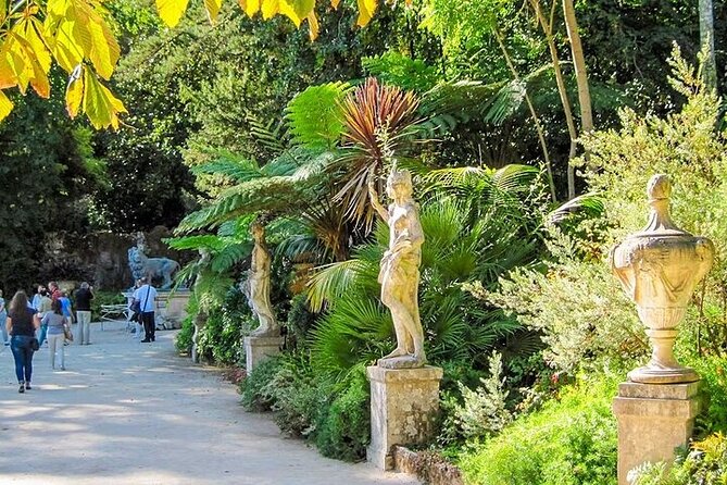 Quinta da Regaleira Skip the Line Tickets with Host - Fonte dos Pisoes: the spiral well that sets the mood