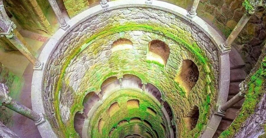 Quinta da Regaleira Skip-the-Ticket-Line Entry & Audioguide - Smartphone Audioguide: How to Use It Without Losing Your Spot