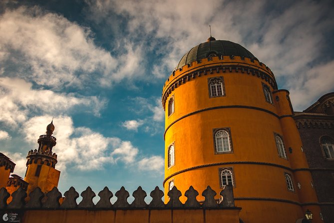 Romantic & Stylish Sintra Self-Drive Tour – Explore All Monuments - Moorish Castle start: panoramic views with an easy day opener