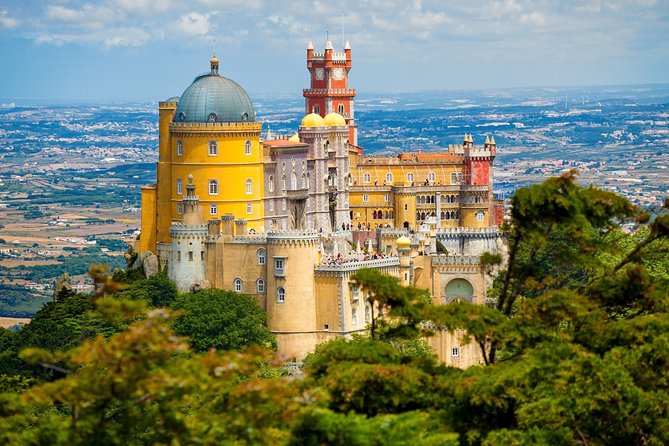 Shared Tour to Sintra from Lisbon - Cascais and Estoril: Promenade Time, Beach Views, and Gelato