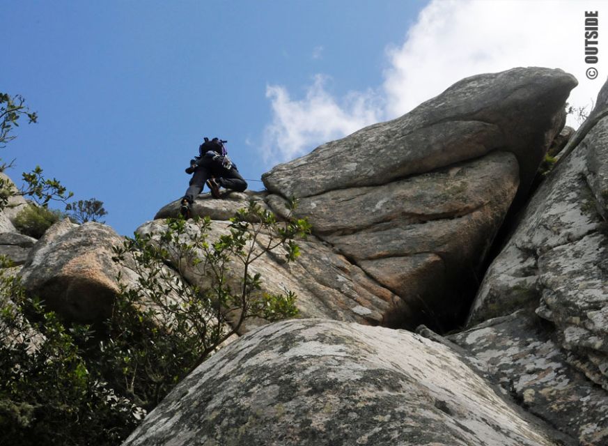 Sintra: 3.5-Hour Rock Climbing Experience - Moorish castle views and the Palacio da Pena angle