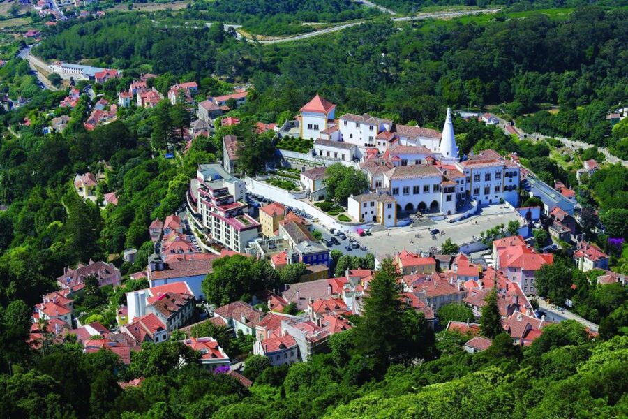 Sintra and Cascais: Full Day Tour - From Lisbon Pickup to Estoril’s Coastline Stops
