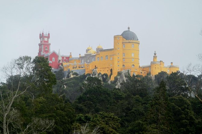 Sintra & Cascais e-bike Guided Tour - Peninha viewpoint: quiet sea air and a coastal horizon