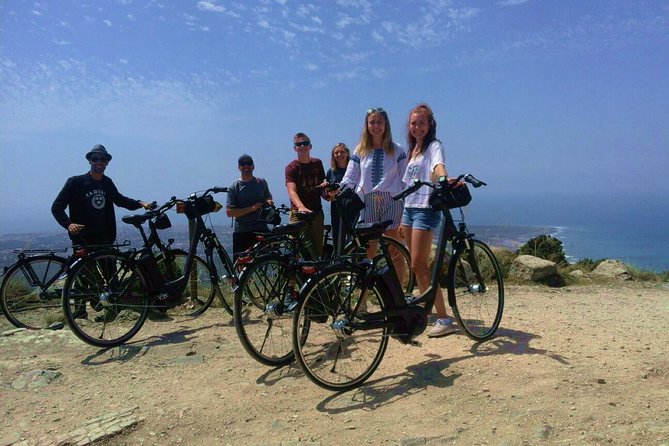 Sintra & Cascais e-bike Guided Tour - Arriving in Cascais Bay near Fortaleza da Nossa Senhora da Luz