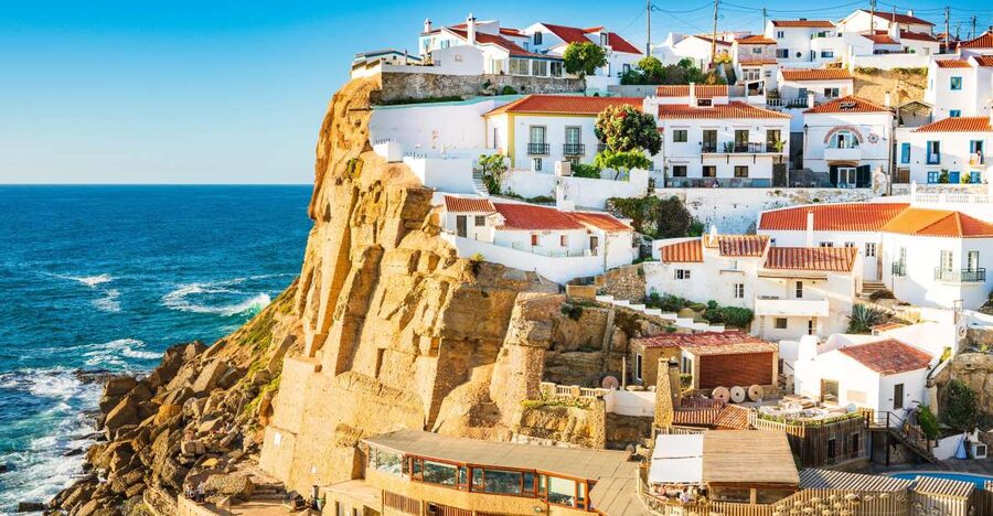 Sintra, Cascais & Estoril: Lands of stories, myths & legends - Sintra-Cascais Natural Park Drive and the Azenhas do Mar Break