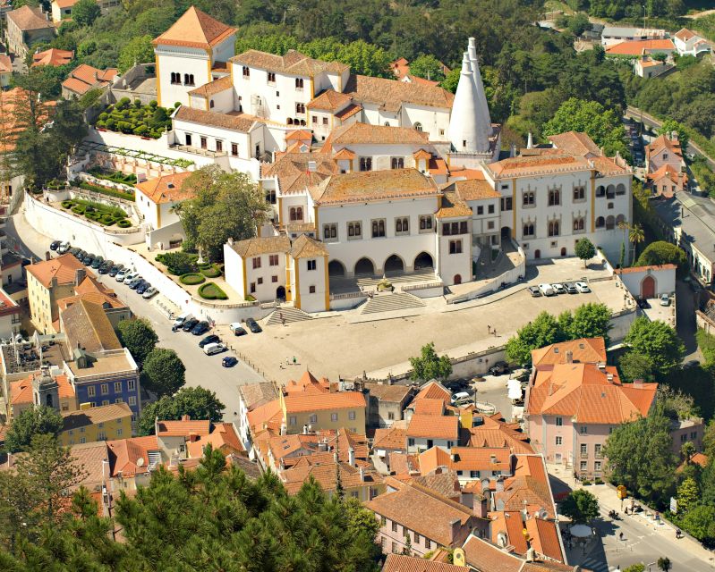 Sintra, Cascais & Estoril: Lands of stories, myths & legends - Pena Palace: Guided Touring and Scenic Views on the Way