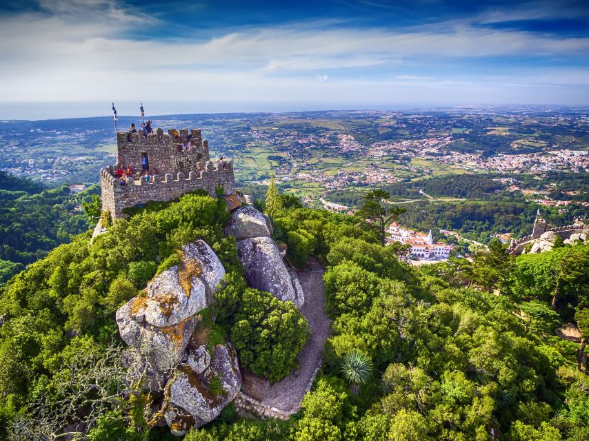 Sintra: Castle of the Moors E-Ticket and Audio Guide - Enter with an e-ticket, expect lines anyway