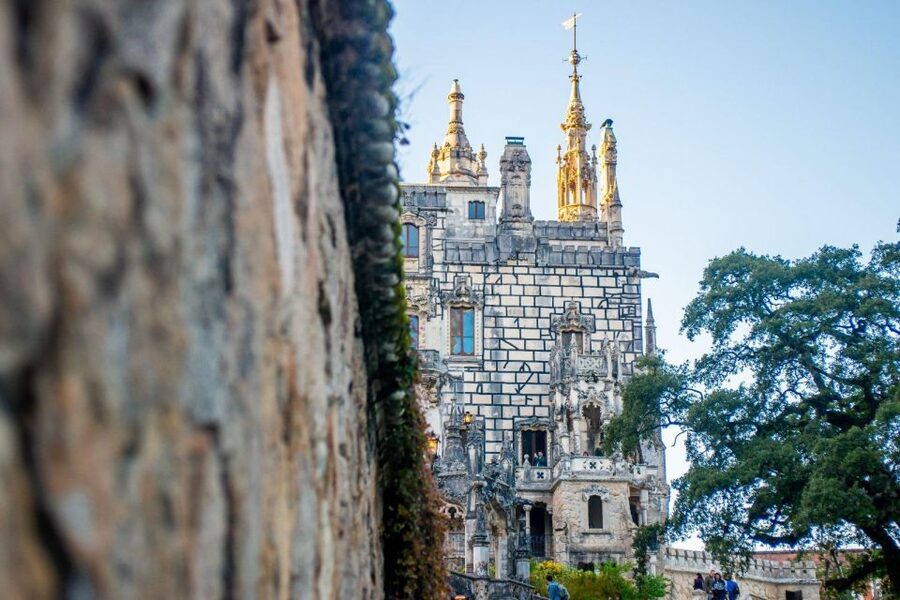 Sintra: Full-Day Private Tour & Pena Palace Entry Option - Pena Palace Skip-the-Line: What the 105 Minutes Feels Like