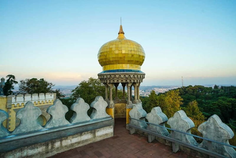 Sintra Guided Tour for Small Groups: Pena, Regaleira & Roca - Moorish Castle Area: A Scenic Warm-Up Before Pena