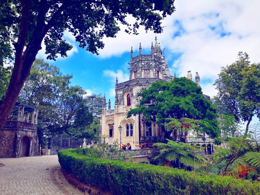 Sintra: Immersive Guided Walking Tour w/ Quinta da Regaleira - Key highlights you’ll feel right away