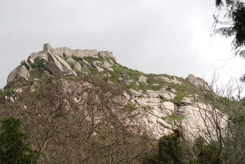 Sintra: Private Half-Day Classic Car or Electric Jeep Tour - Cabo da Roca and the Atlantic coast cliff feel