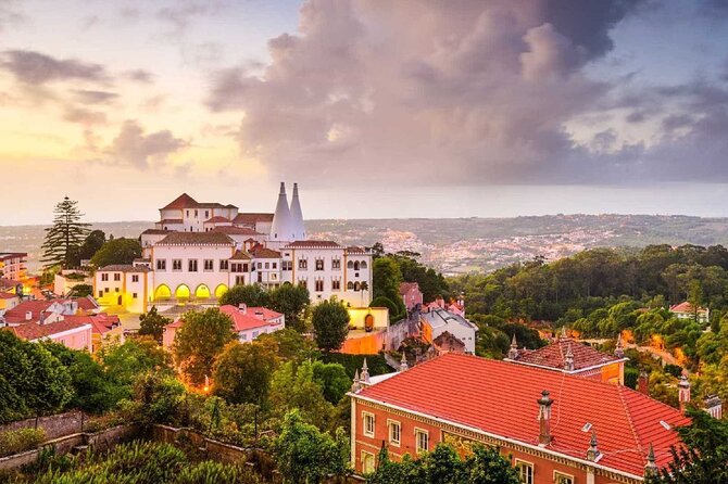 Sintra Private Tour with Tickets: Pena Palace & Moorish Castle - Sintra Mountains and Sabuga Fountain: a calm start before the climbs