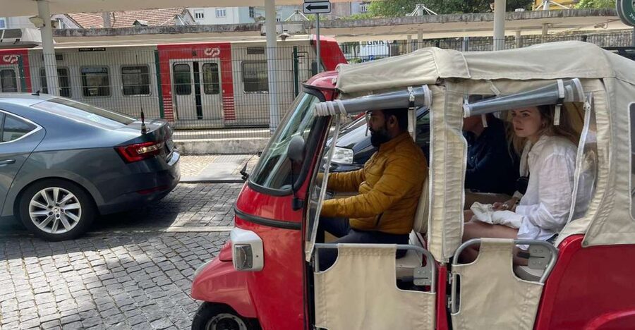 Sintra: -Sintra Sightseeing Tour With Tuk Tuk (1hr) - Sintra Palace: Your First Royal Check-In