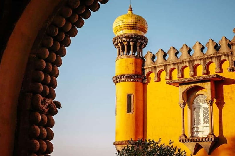 Sintra: The Romantic Village – Private Half-Day Guided Tour - Sintra Palace and Fonte Mourisca: the middle stops that keep the story moving
