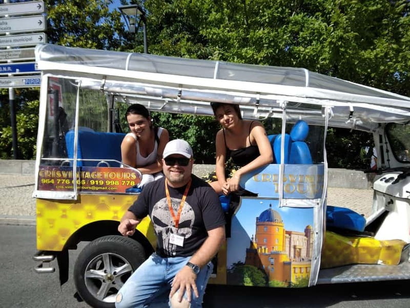 Sintra Tour: Palaces and Dream Landscapes in Tuk Tuk - Finish in Town: Travesseiros and Queijadas in the Historic Center