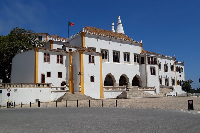 Sintra Village & Beaches Renault 4L Tour (3h) - Pena Palace and Park View Time: Colors, Myths, and a Peak Feeling