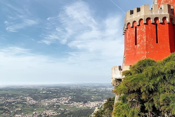 Sintra Walking Tour: Romantic Village & Palaces - Igreja de Sao Martinho: the calm pause near the palace