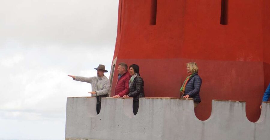 Sintra: Walking Tour with Palace, Castle, and Old Town Visit - Meeting at Sintra Station and getting oriented fast
