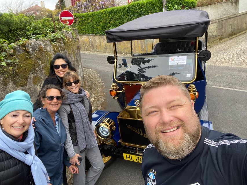 Tour Sintra: Charming tour in a Classic Car - Time for Portuguese flavors, without needing a full food plan